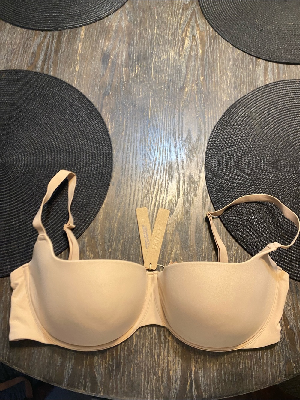 SKIMS Fits everybody lightly lined balconette Bra clay size 38DD NWT